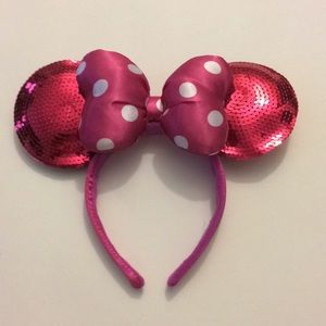 Hot Pink Minnie Mouse sequined headband